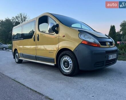 Желтый Рено Трафик, объемом двигателя 1.9 л и пробегом 350 тыс. км за 4650 $, фото 1 на Automoto.ua