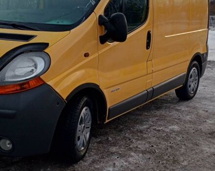 Желтый Рено Трафик, объемом двигателя 1.9 л и пробегом 420 тыс. км за 4605 $, фото 1 на Automoto.ua