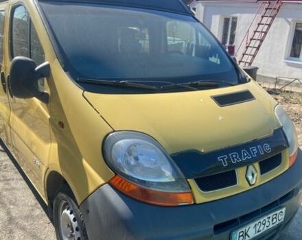 Желтый Рено Трафик, объемом двигателя 1.9 л и пробегом 290 тыс. км за 7500 $, фото 1 на Automoto.ua