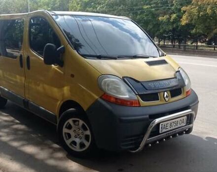 Желтый Рено Трафик, объемом двигателя 1.9 л и пробегом 415 тыс. км за 8900 $, фото 1 на Automoto.ua