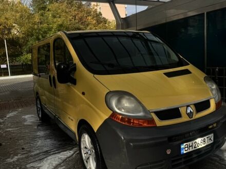 Рено Трафік 2005 у Одесі на Automoto.ua Жовтий Рено Трафік, об'ємом двигуна 1.9 л та пробігом 200 тис. км за 6000 $, фото 1 на Automoto.ua