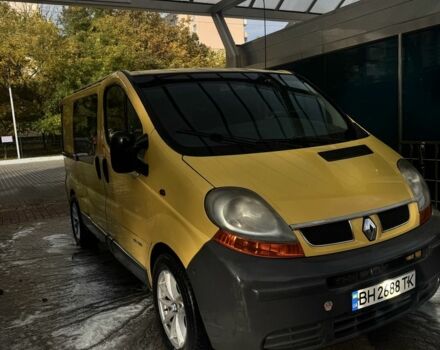 Желтый Рено Трафик, объемом двигателя 1.9 л и пробегом 200 тыс. км за 6000 $, фото 1 на Automoto.ua