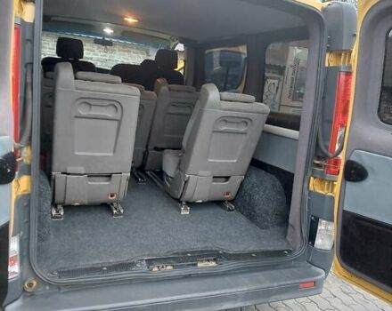 Желтый Рено Трафик, объемом двигателя 2 л и пробегом 187 тыс. км за 7800 $, фото 1 на Automoto.ua