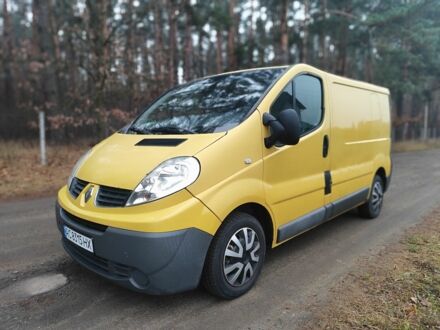 Желтый Рено Трафик, объемом двигателя 1.9 л и пробегом 410 тыс. км за 3950 $, фото 1 на Automoto.ua