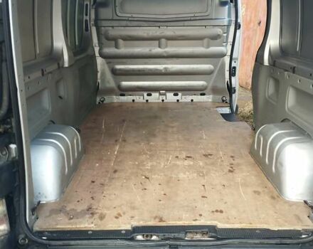 Серый Рено Трафик, объемом двигателя 2 л и пробегом 310 тыс. км за 9000 $, фото 4 на Automoto.ua