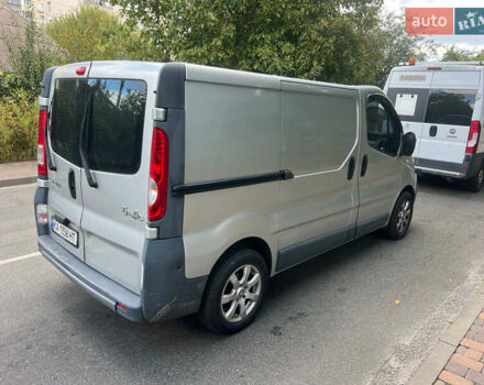 Сірий Рено Трафік, об'ємом двигуна 2.46 л та пробігом 300 тис. км за 6500 $, фото 4 на Automoto.ua