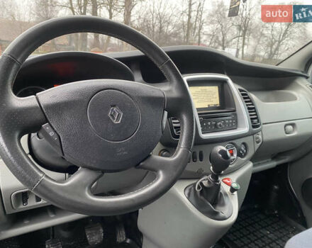 Серый Рено Трафик, объемом двигателя 2 л и пробегом 300 тыс. км за 13800 $, фото 38 на Automoto.ua