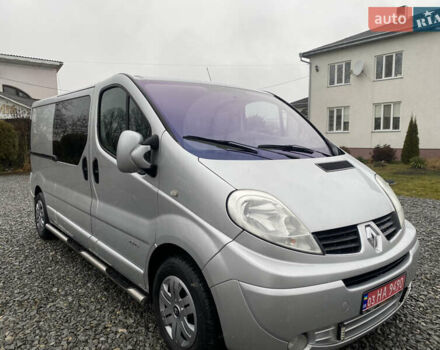 Серый Рено Трафик, объемом двигателя 2 л и пробегом 300 тыс. км за 13800 $, фото 10 на Automoto.ua