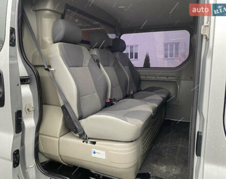 Серый Рено Трафик, объемом двигателя 2 л и пробегом 300 тыс. км за 13800 $, фото 25 на Automoto.ua