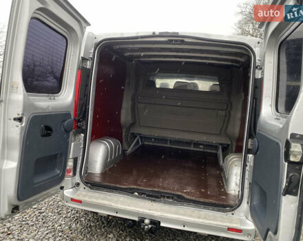 Серый Рено Трафик, объемом двигателя 2 л и пробегом 300 тыс. км за 13800 $, фото 23 на Automoto.ua