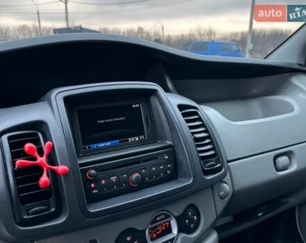 Серый Рено Трафик, объемом двигателя 2 л и пробегом 235 тыс. км за 12500 $, фото 10 на Automoto.ua