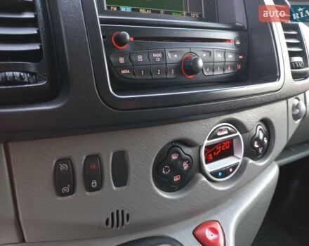 Серый Рено Трафик, объемом двигателя 2 л и пробегом 235 тыс. км за 13750 $, фото 30 на Automoto.ua