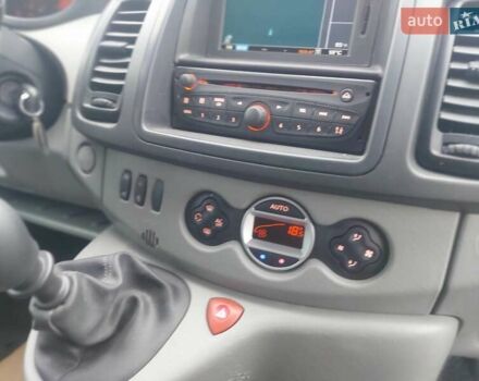 Серый Рено Трафик, объемом двигателя 0 л и пробегом 300 тыс. км за 12900 $, фото 9 на Automoto.ua