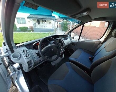 Серый Рено Трафик, объемом двигателя 2 л и пробегом 235 тыс. км за 13750 $, фото 40 на Automoto.ua