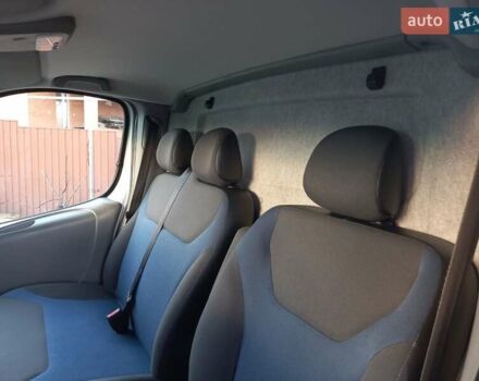 Серый Рено Трафик, объемом двигателя 2 л и пробегом 235 тыс. км за 13750 $, фото 37 на Automoto.ua