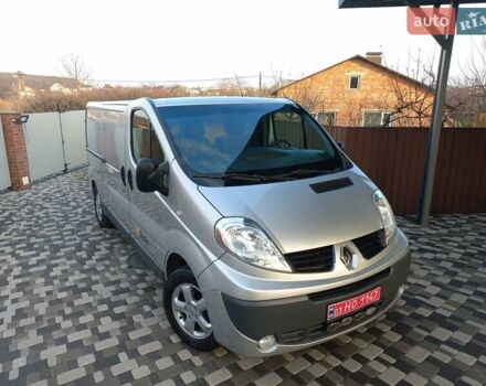 Серый Рено Трафик, объемом двигателя 2 л и пробегом 235 тыс. км за 13750 $, фото 23 на Automoto.ua