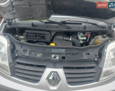 Серый Рено Трафик, объемом двигателя 0 л и пробегом 300 тыс. км за 12900 $, фото 21 на Automoto.ua