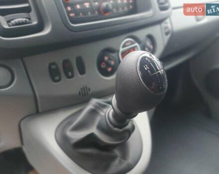 Серый Рено Трафик, объемом двигателя 0 л и пробегом 300 тыс. км за 12900 $, фото 20 на Automoto.ua