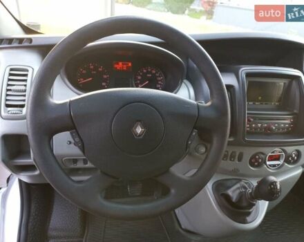 Серый Рено Трафик, объемом двигателя 2 л и пробегом 235 тыс. км за 13750 $, фото 25 на Automoto.ua