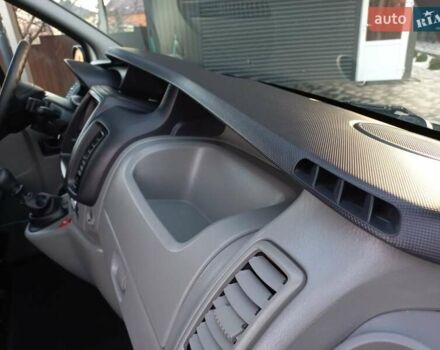 Серый Рено Трафик, объемом двигателя 2 л и пробегом 235 тыс. км за 13750 $, фото 45 на Automoto.ua