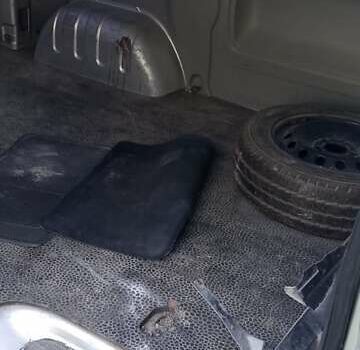 Серый Рено Трафик, объемом двигателя 2 л и пробегом 270 тыс. км за 9200 $, фото 3 на Automoto.ua