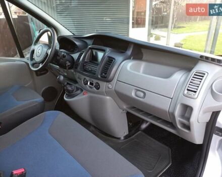 Серый Рено Трафик, объемом двигателя 2 л и пробегом 235 тыс. км за 13750 $, фото 44 на Automoto.ua