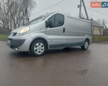 Серый Рено Трафик, объемом двигателя 0 л и пробегом 300 тыс. км за 12900 $, фото 1 на Automoto.ua