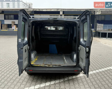 Серый Рено Трафик, объемом двигателя 2 л и пробегом 99 тыс. км за 12999 $, фото 22 на Automoto.ua