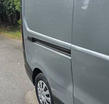 Серый Рено Трафик, объемом двигателя 2 л и пробегом 452 тыс. км за 10800 $, фото 3 на Automoto.ua