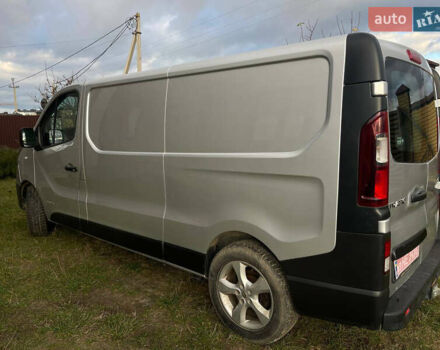 Серый Рено Трафик, объемом двигателя 1.6 л и пробегом 290 тыс. км за 12500 $, фото 3 на Automoto.ua