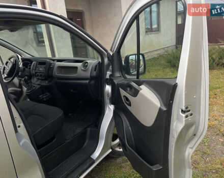 Серый Рено Трафик, объемом двигателя 1.6 л и пробегом 290 тыс. км за 12500 $, фото 8 на Automoto.ua