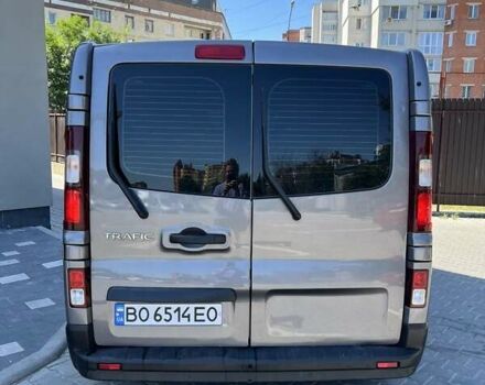 Серый Рено Трафик, объемом двигателя 1.6 л и пробегом 207 тыс. км за 13500 $, фото 2 на Automoto.ua