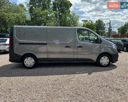 Серый Рено Трафик, объемом двигателя 1.6 л и пробегом 204 тыс. км за 12999 $, фото 11 на Automoto.ua