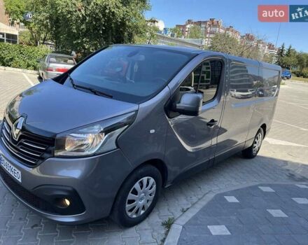 Серый Рено Трафик, объемом двигателя 1.6 л и пробегом 207 тыс. км за 13500 $, фото 1 на Automoto.ua