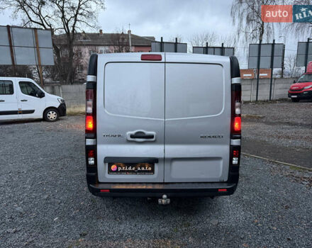 Серый Рено Трафик, объемом двигателя 2 л и пробегом 197 тыс. км за 17900 $, фото 5 на Automoto.ua