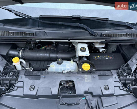 Серый Рено Трафик, объемом двигателя 2 л и пробегом 197 тыс. км за 17900 $, фото 21 на Automoto.ua