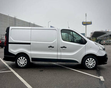 Серый Рено Трафик, объемом двигателя 2 л и пробегом 167 тыс. км за 18900 $, фото 1 на Automoto.ua