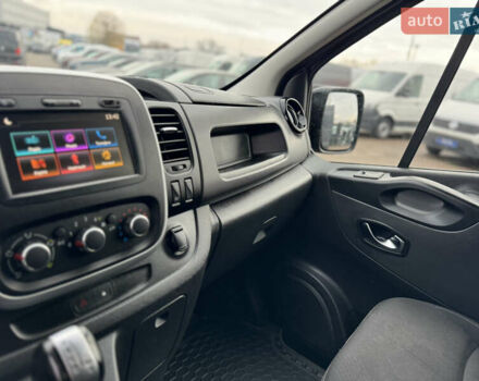 Серый Рено Трафик, объемом двигателя 2 л и пробегом 218 тыс. км за 22500 $, фото 51 на Automoto.ua