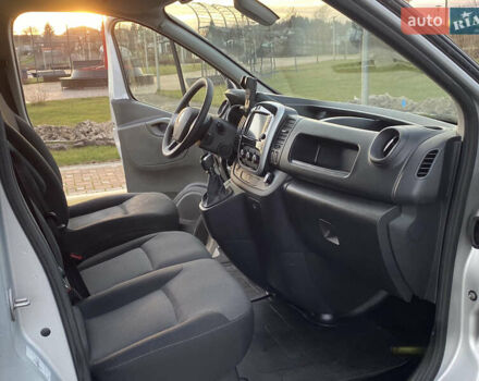 Серый Рено Трафик, объемом двигателя 2 л и пробегом 132 тыс. км за 18700 $, фото 40 на Automoto.ua