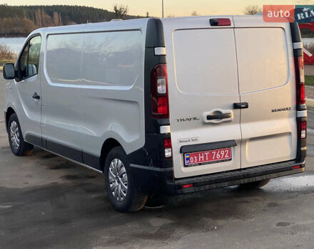 Серый Рено Трафик, объемом двигателя 2 л и пробегом 132 тыс. км за 18700 $, фото 66 на Automoto.ua