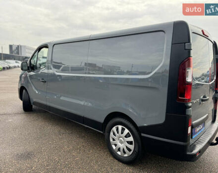 Серый Рено Трафик, объемом двигателя 2 л и пробегом 218 тыс. км за 22500 $, фото 5 на Automoto.ua