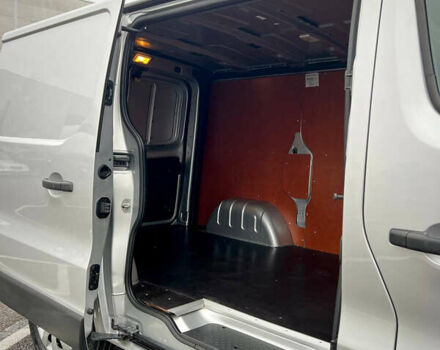 Серый Рено Трафик, объемом двигателя 2 л и пробегом 167 тыс. км за 18900 $, фото 36 на Automoto.ua