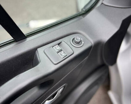 Серый Рено Трафик, объемом двигателя 2 л и пробегом 167 тыс. км за 18900 $, фото 17 на Automoto.ua