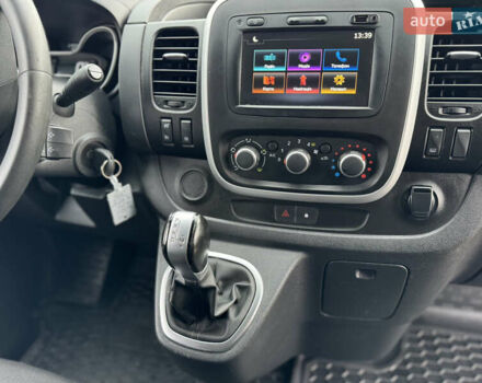 Серый Рено Трафик, объемом двигателя 2 л и пробегом 218 тыс. км за 22500 $, фото 35 на Automoto.ua