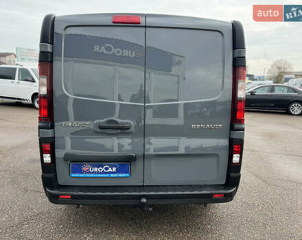 Серый Рено Трафик, объемом двигателя 2 л и пробегом 218 тыс. км за 22500 $, фото 6 на Automoto.ua