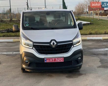 Серый Рено Трафик, объемом двигателя 2 л и пробегом 132 тыс. км за 18700 $, фото 8 на Automoto.ua