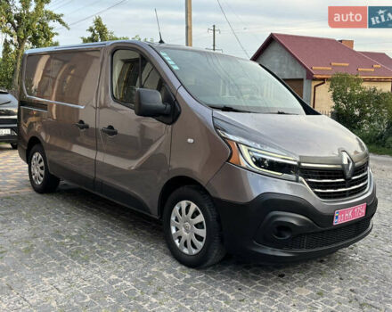 Серый Рено Трафик, объемом двигателя 2 л и пробегом 245 тыс. км за 16999 $, фото 5 на Automoto.ua