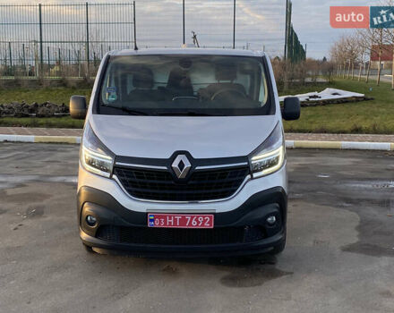 Серый Рено Трафик, объемом двигателя 2 л и пробегом 132 тыс. км за 18700 $, фото 11 на Automoto.ua