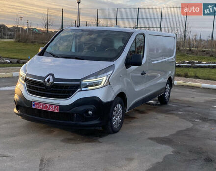 Серый Рено Трафик, объемом двигателя 2 л и пробегом 132 тыс. км за 18700 $, фото 10 на Automoto.ua