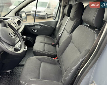 Серый Рено Трафик, объемом двигателя 2 л и пробегом 218 тыс. км за 22500 $, фото 44 на Automoto.ua